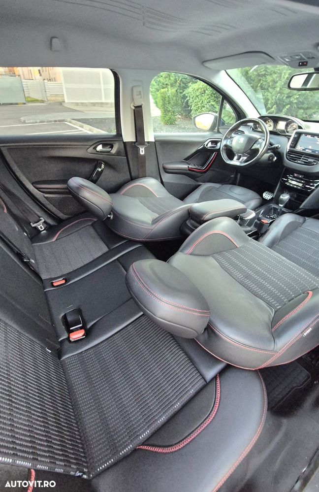 Peugeot 2008 PureTech 110 Stop&Start EAT6 GT-Line Edition - 15