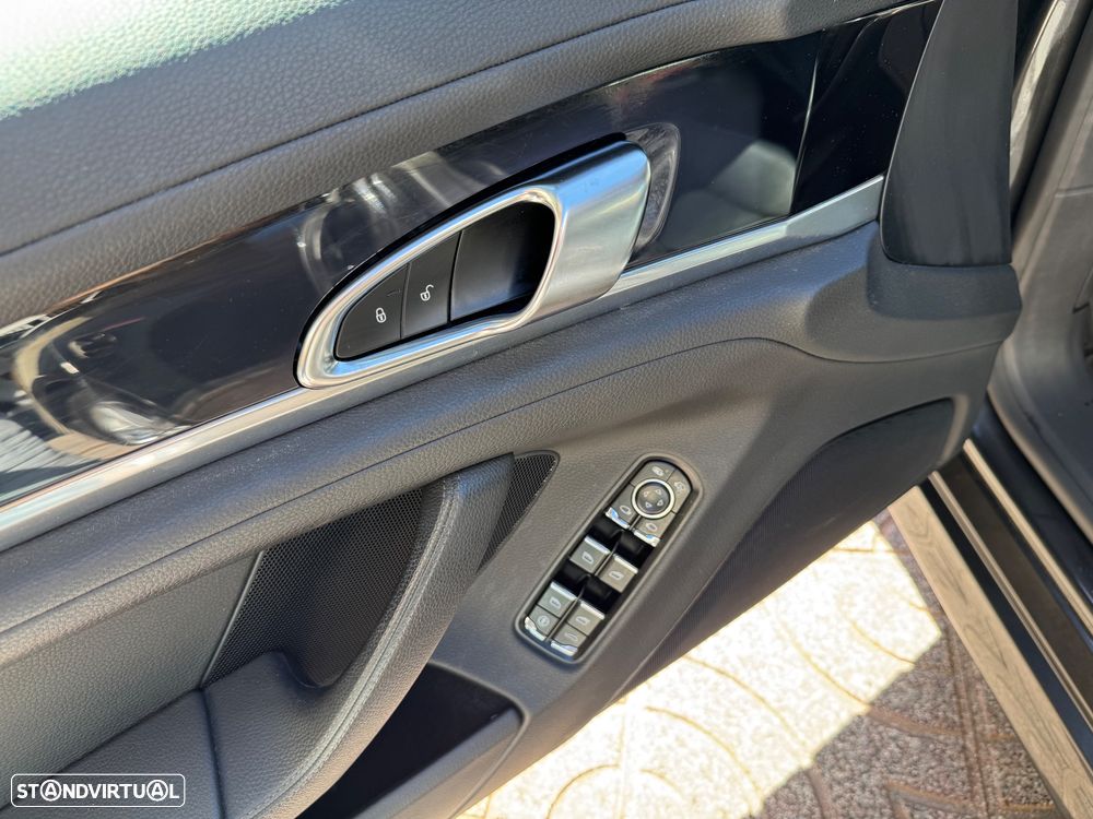 Porsche Panamera Platinum Edition - 15