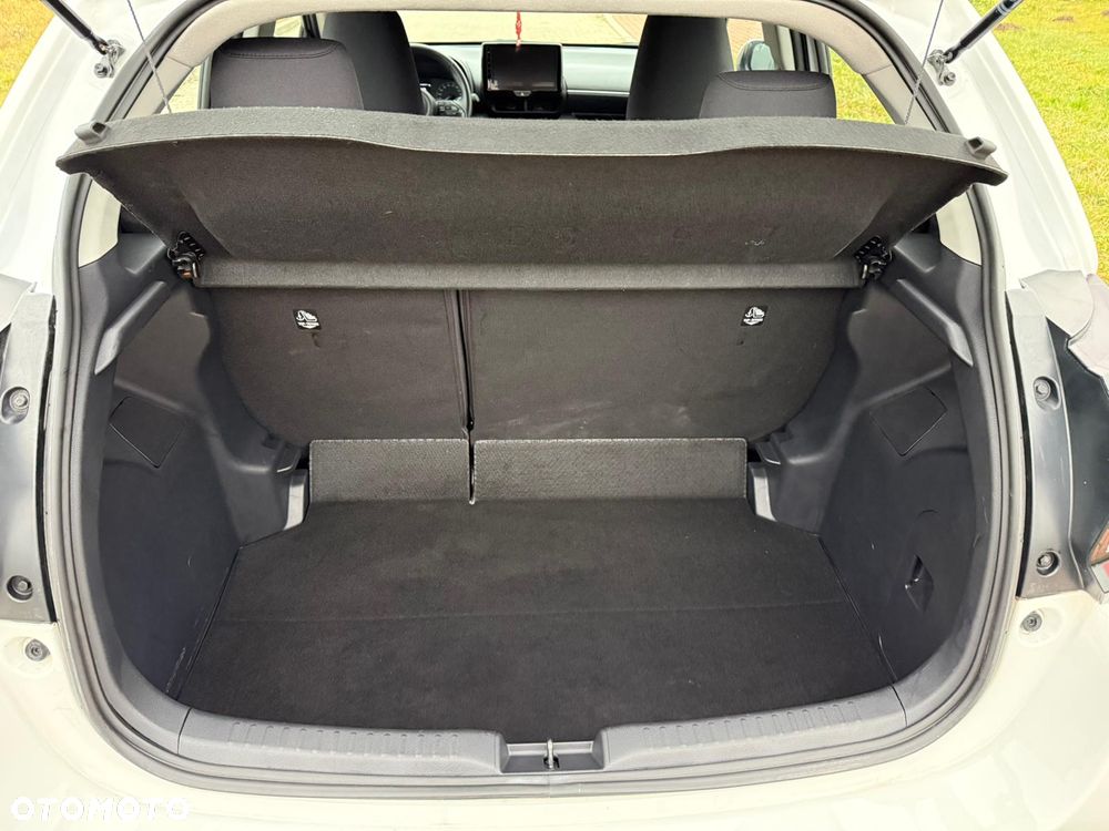 Toyota Yaris 1.5 Comfort - 10