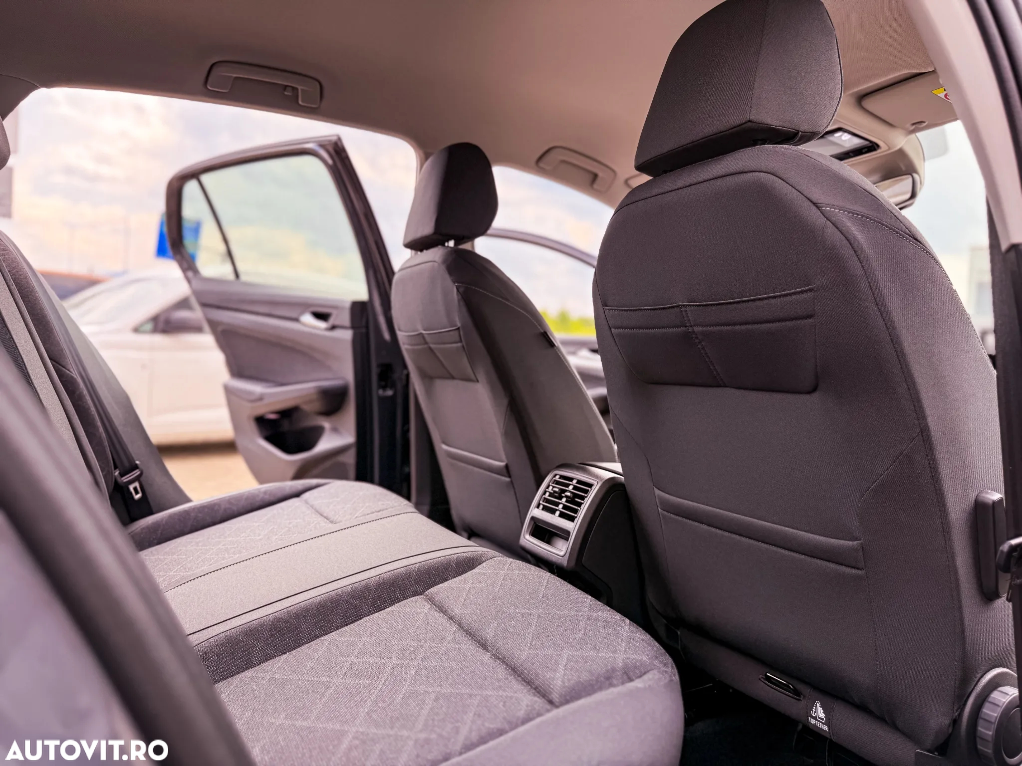 Volkswagen Golf 1.5 eTSI ACT DSG MHEV Life - 22
