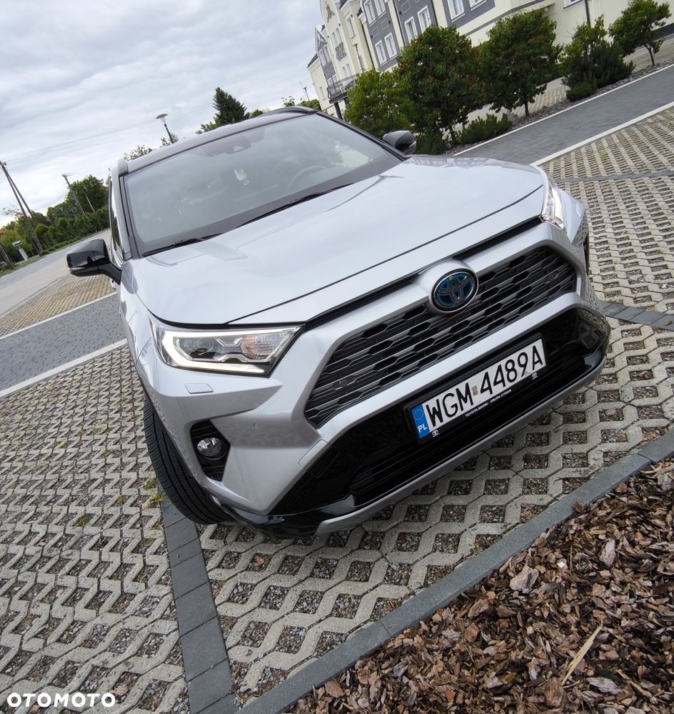 Toyota RAV4 - 1