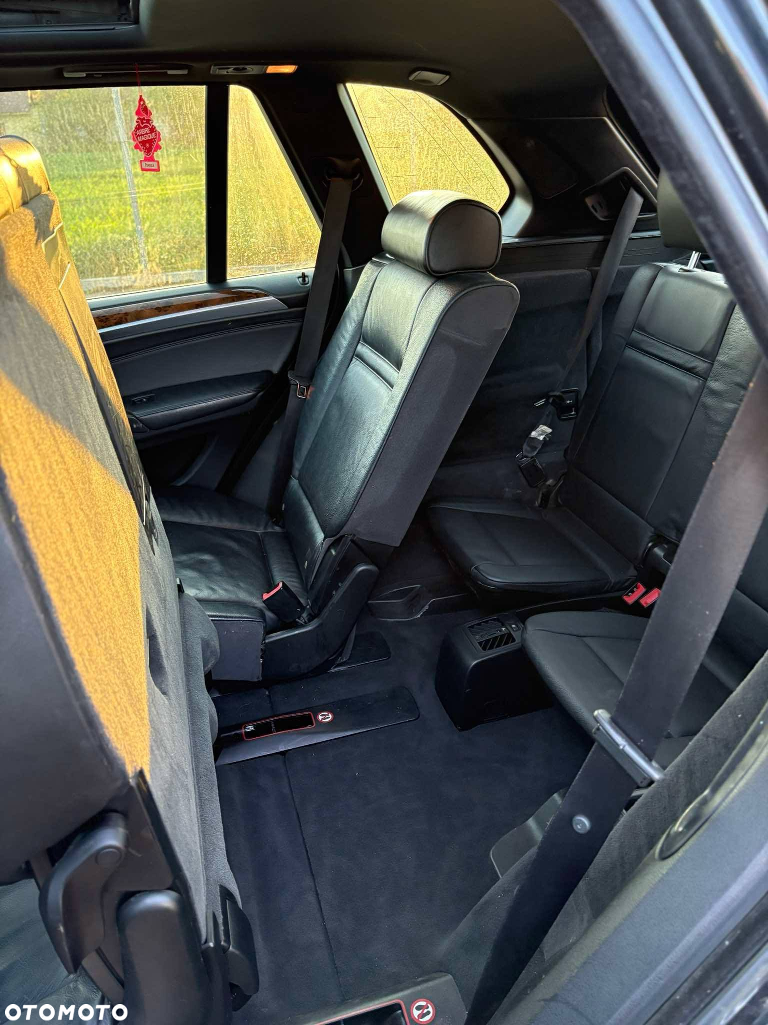 BMW X5 4.8i xDrive - 7