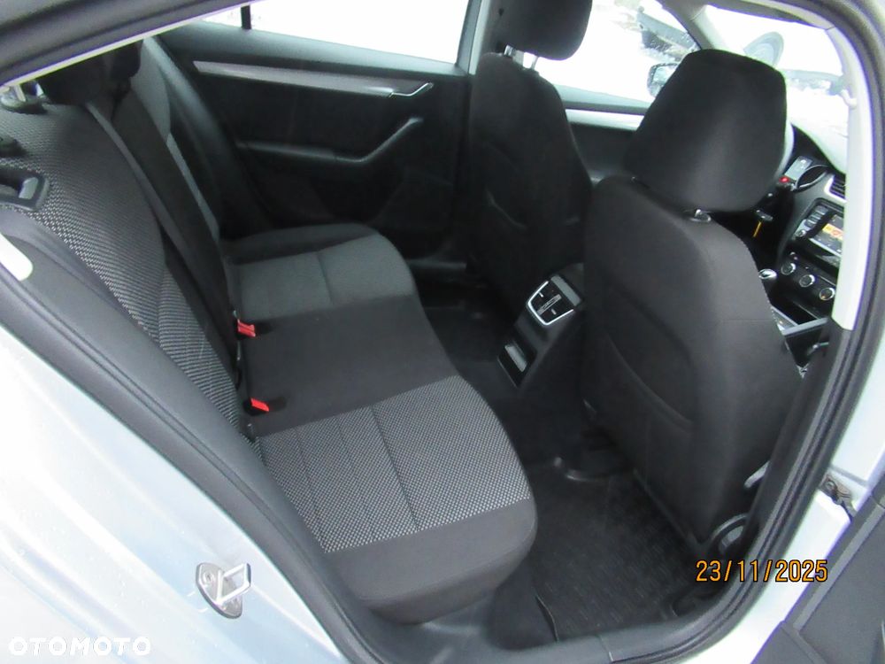 Skoda Octavia 1.6 TDI Ambition - 18