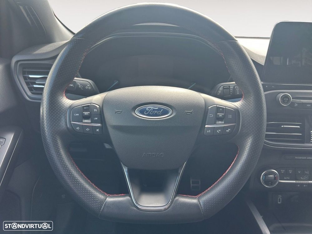 Ford Focus 1.5 TDCi ST-Line - 12