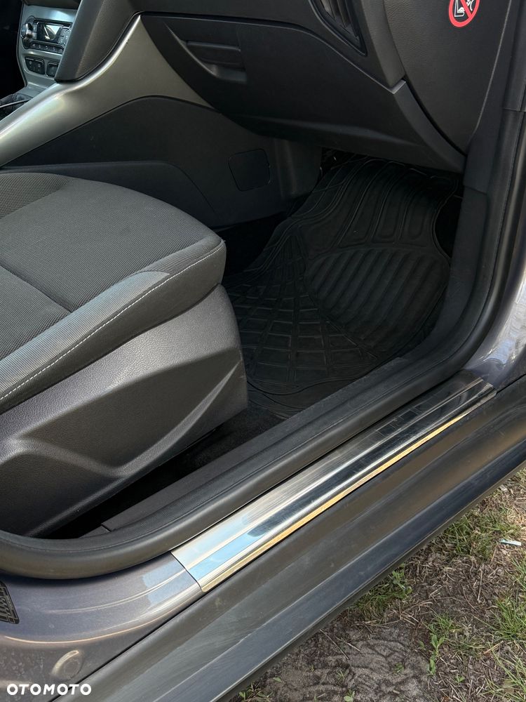 Ford Focus 1.6 EcoBoost Trend - 18