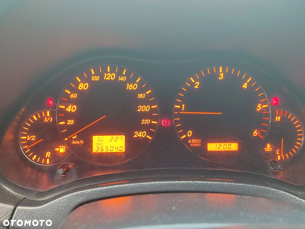 Toyota Avensis 2.0 D-4D High - 7