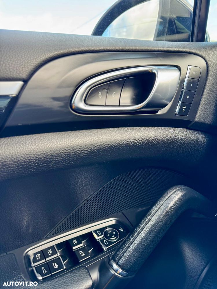 Porsche Cayenne Diesel Tiptronic S - 33