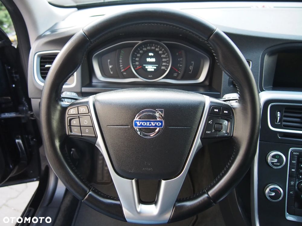 Volvo V60 D2 Edition - 17
