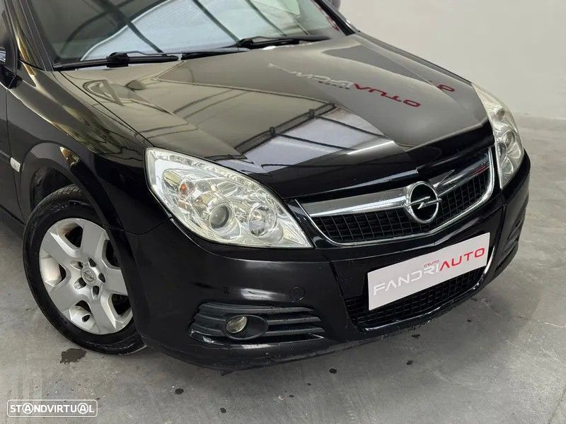 Opel Vectra Caravan 1.9 CDTi Executive - 4