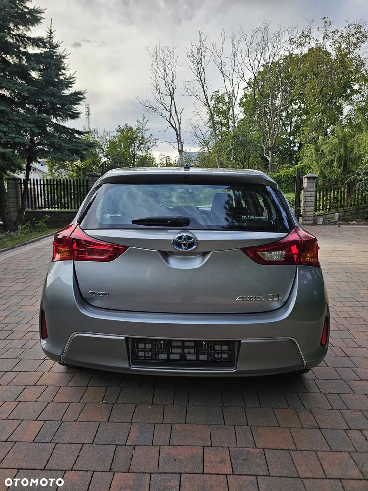 Toyota Auris - 13