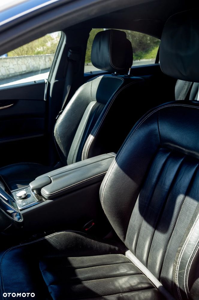 Mercedes-Benz CLS 500 4-Matic BlueEff - 21