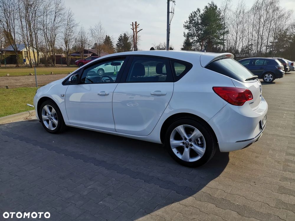 Opel Astra 1.6 - 2