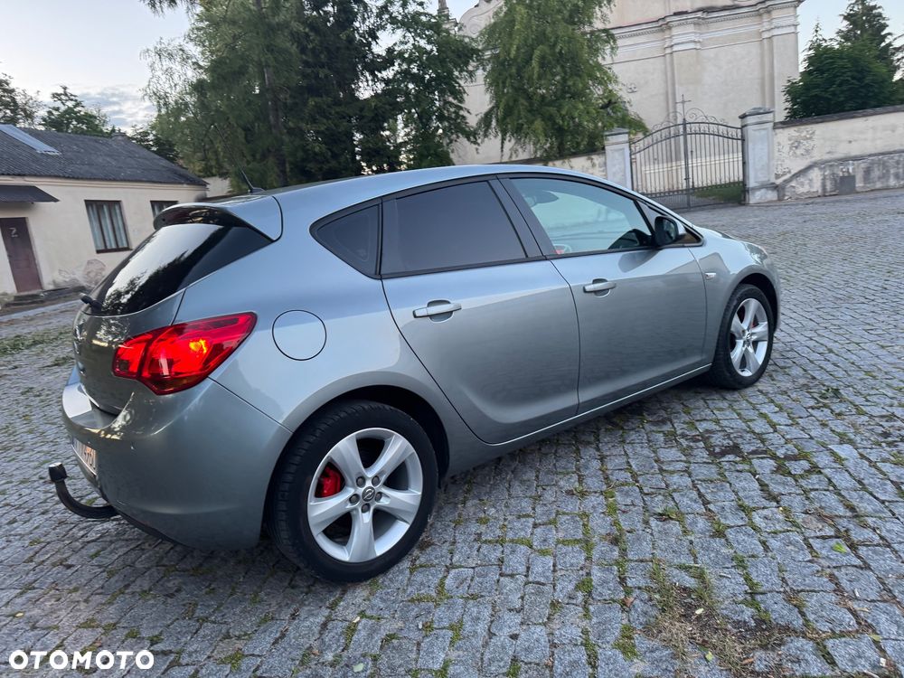 Opel Astra 1.6 Color Edition - 15
