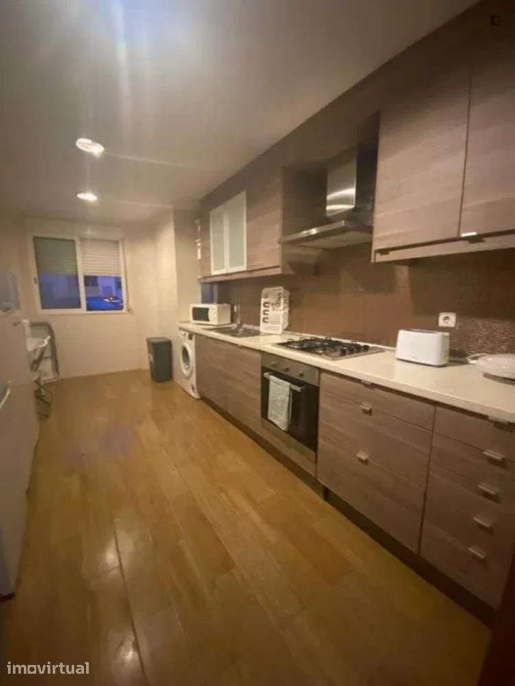 Quarto - localizado em Olivais Lisbon - Grande imagem: 3/4