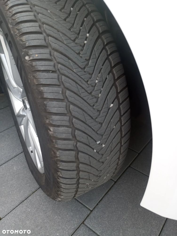 Toyota Corolla 1.8 Hybrid Comfort - 21