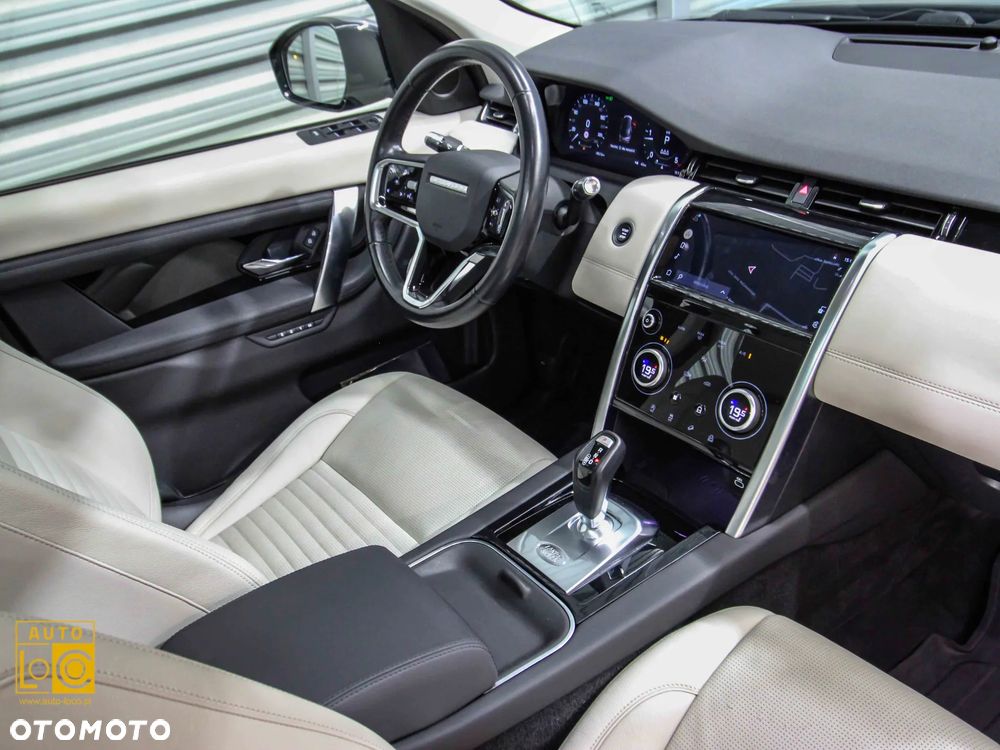 Land Rover Discovery Sport 2.0 D200 mHEV HSE - 16
