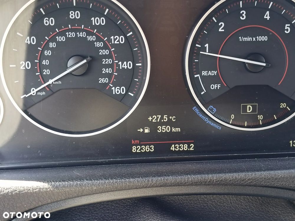 BMW Seria 3 328i xDrive - 14