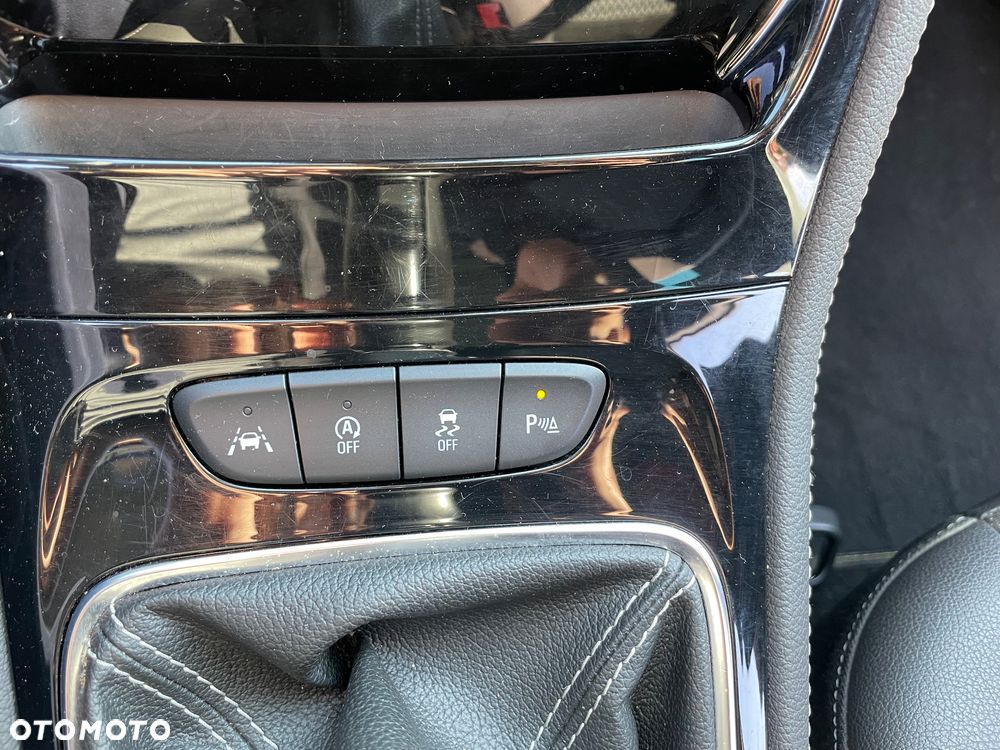 Opel Astra 1.6 D Start/Stop Innovation - 19