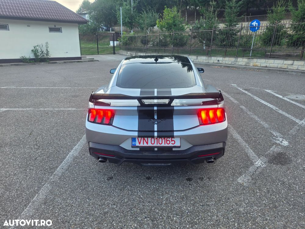 Ford Mustang - 12