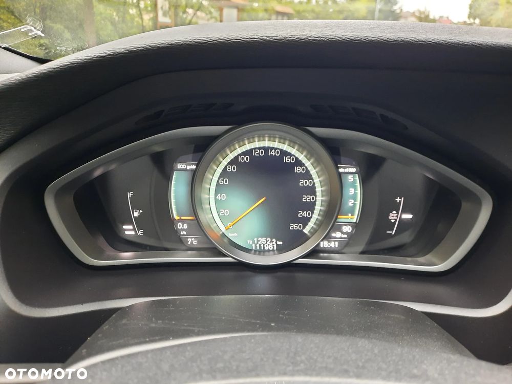 Volvo V40 D2 Drive-E SCR Dynamic Edition - 25