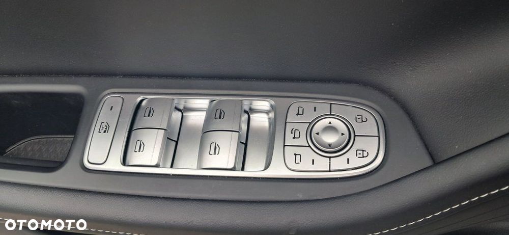 Omoda E5 - 18