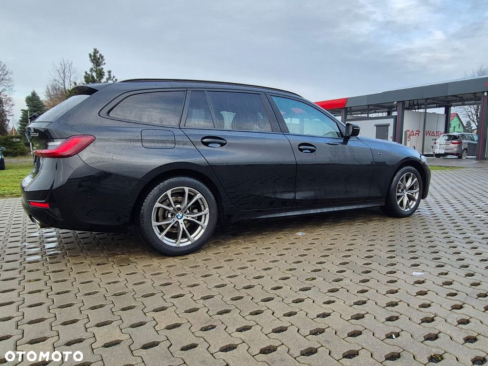 BMW Seria 3 320d xDrive Luxury Line Purity - 13