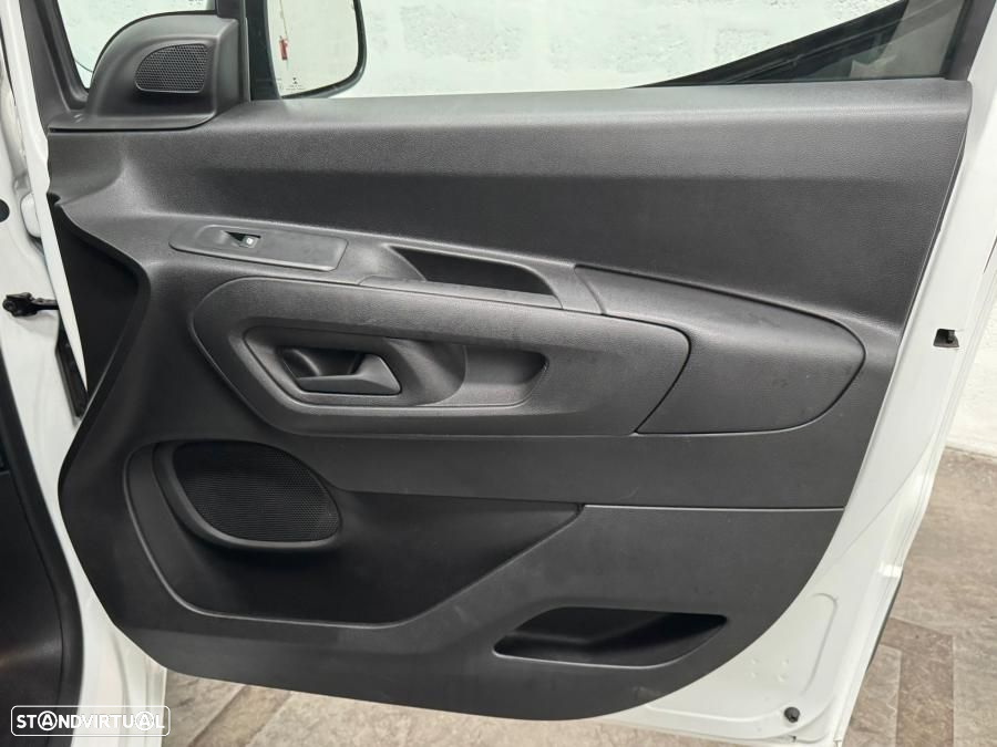 Opel Combo SELECTION - 27