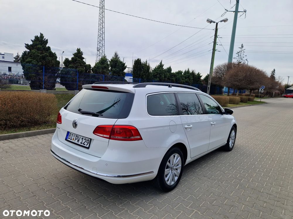 Volkswagen Passat - 9