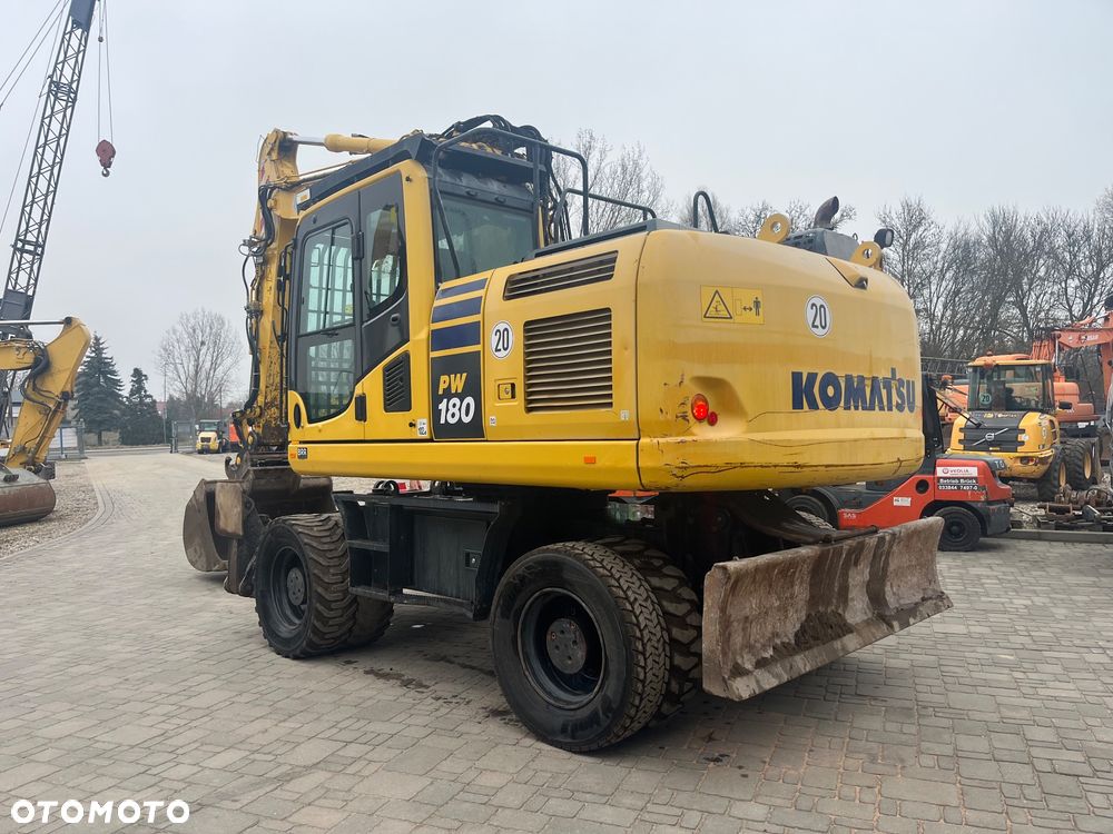 Komatsu PW180-10 - 6