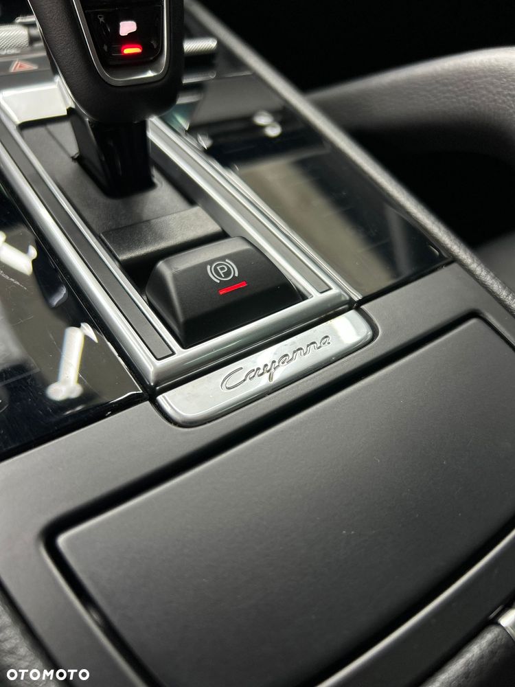 Porsche Cayenne Tiptronic S - 4