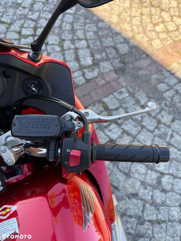 Honda CBF - 14