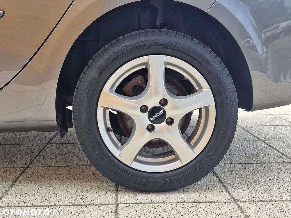 Renault Clio 1.2 16V 75 Collection - 15