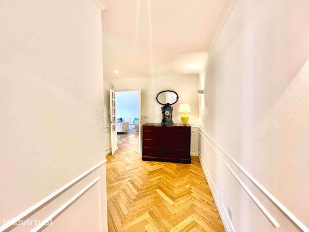 Apartamento T4 renovado na Estrela, Lisboa - Grande imagem: 2/18