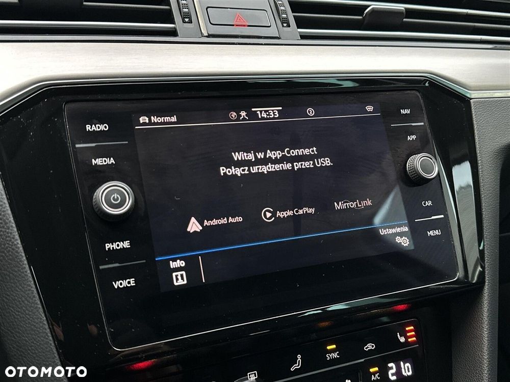 Volkswagen Passat - 29