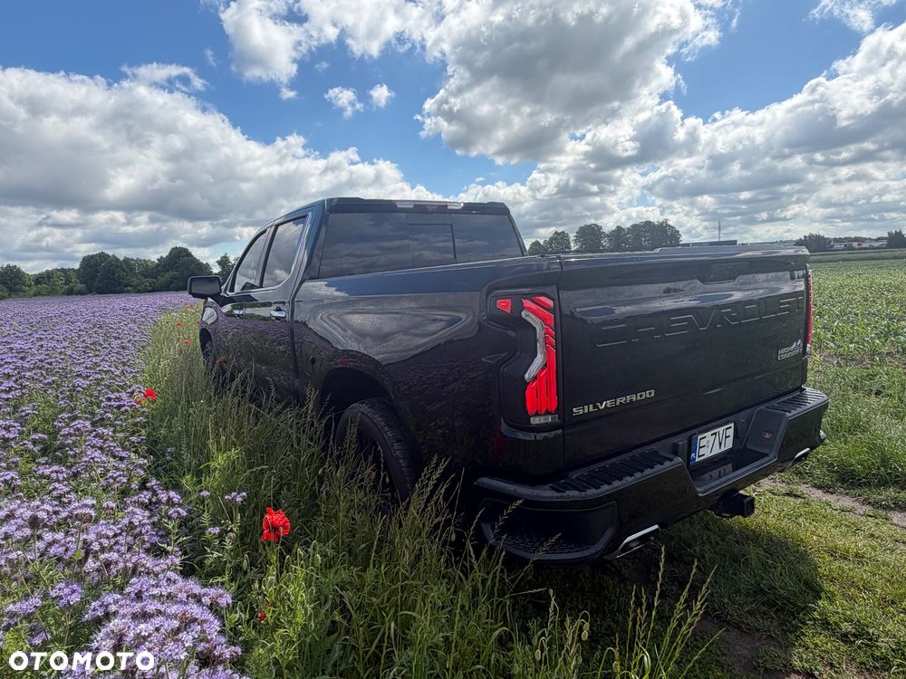 Chevrolet Silverado - 4