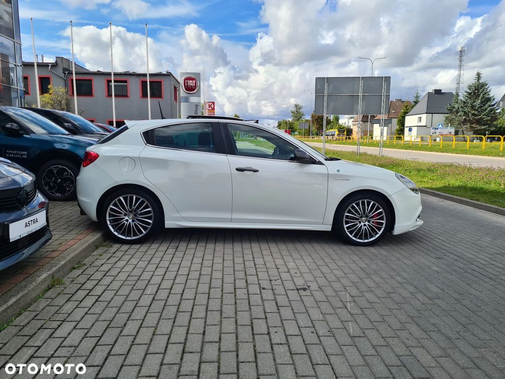 Alfa Romeo Giulietta 1750 TBi QV TCT - 5