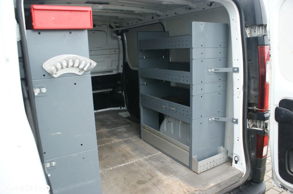 Opel Vivaro - 14