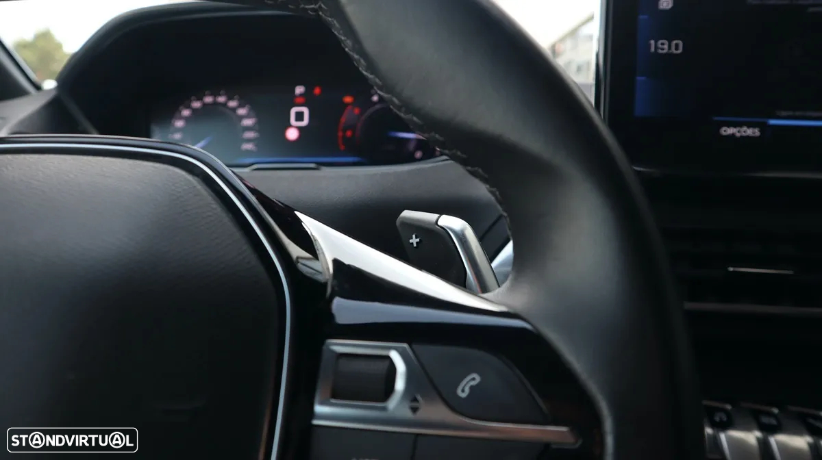 Peugeot 5008 1.5 BlueHDi Allure Pack EAT8 - 41