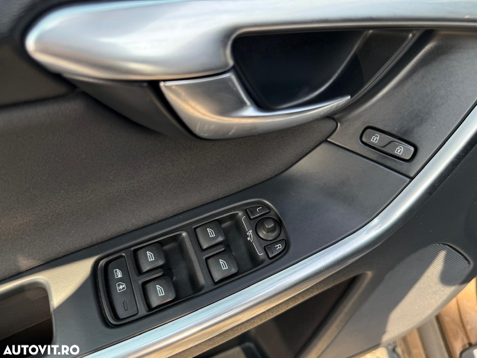 Volvo XC 60 - 19
