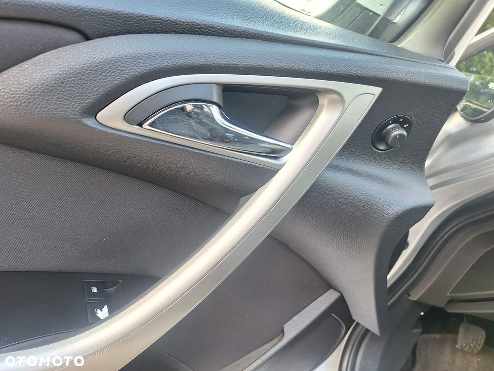 Opel Astra 1.4 Turbo - 13
