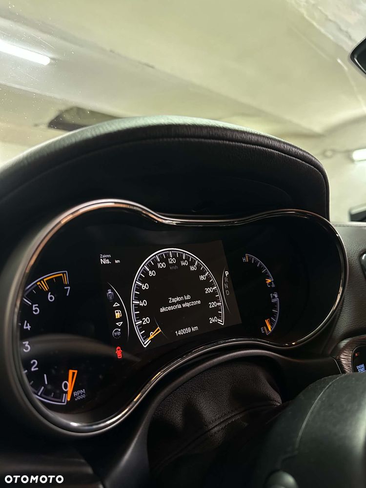 Jeep Grand Cherokee 5.7 V8 HEMI Overland Summit - 8