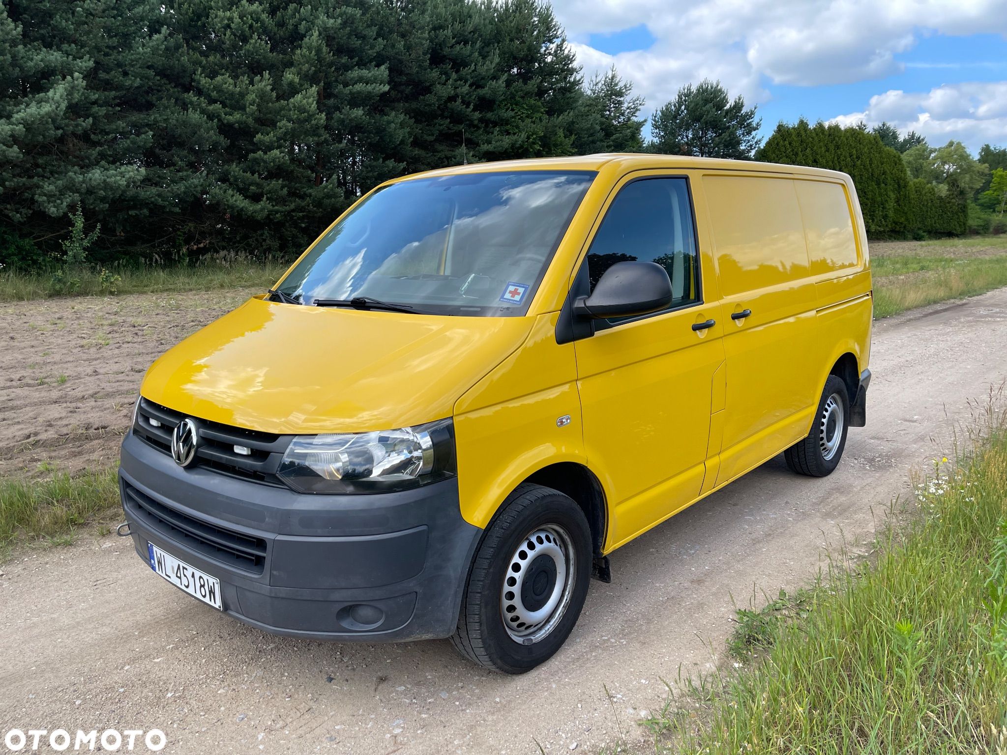 Volkswagen Transporter - 1