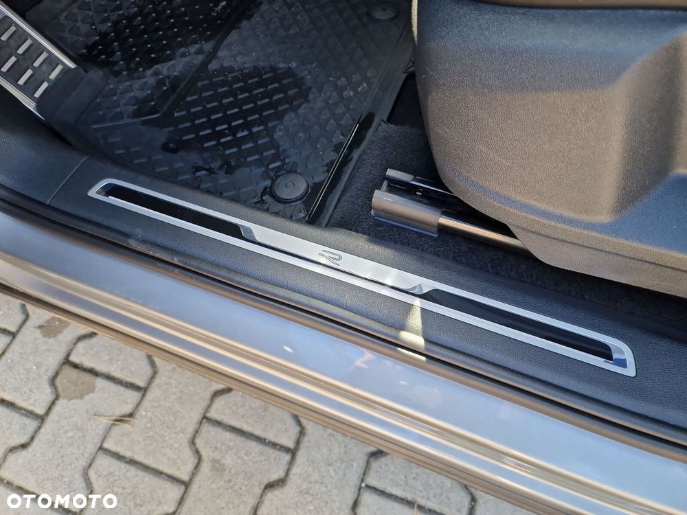 Volkswagen Tiguan Allspace 2.0 TDI 4Mot R-Line DSG - 33