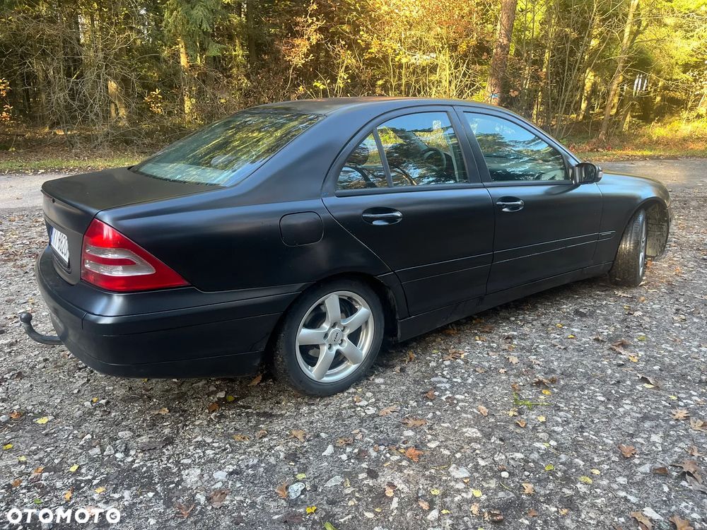 Mercedes-Benz Klasa C 220 CDI Elegance - 10