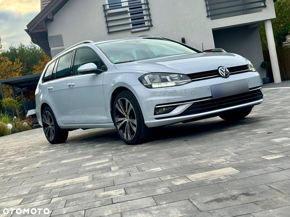 Volkswagen Golf 1.6 TDI SCR DSG Comfortline - 3