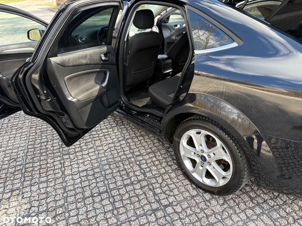 Ford Mondeo 2.0 TDCi Titanium - 10