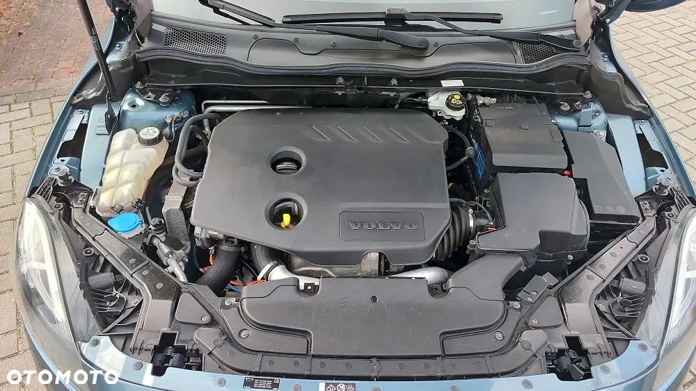 Volvo V40 D2 Momentum - 39
