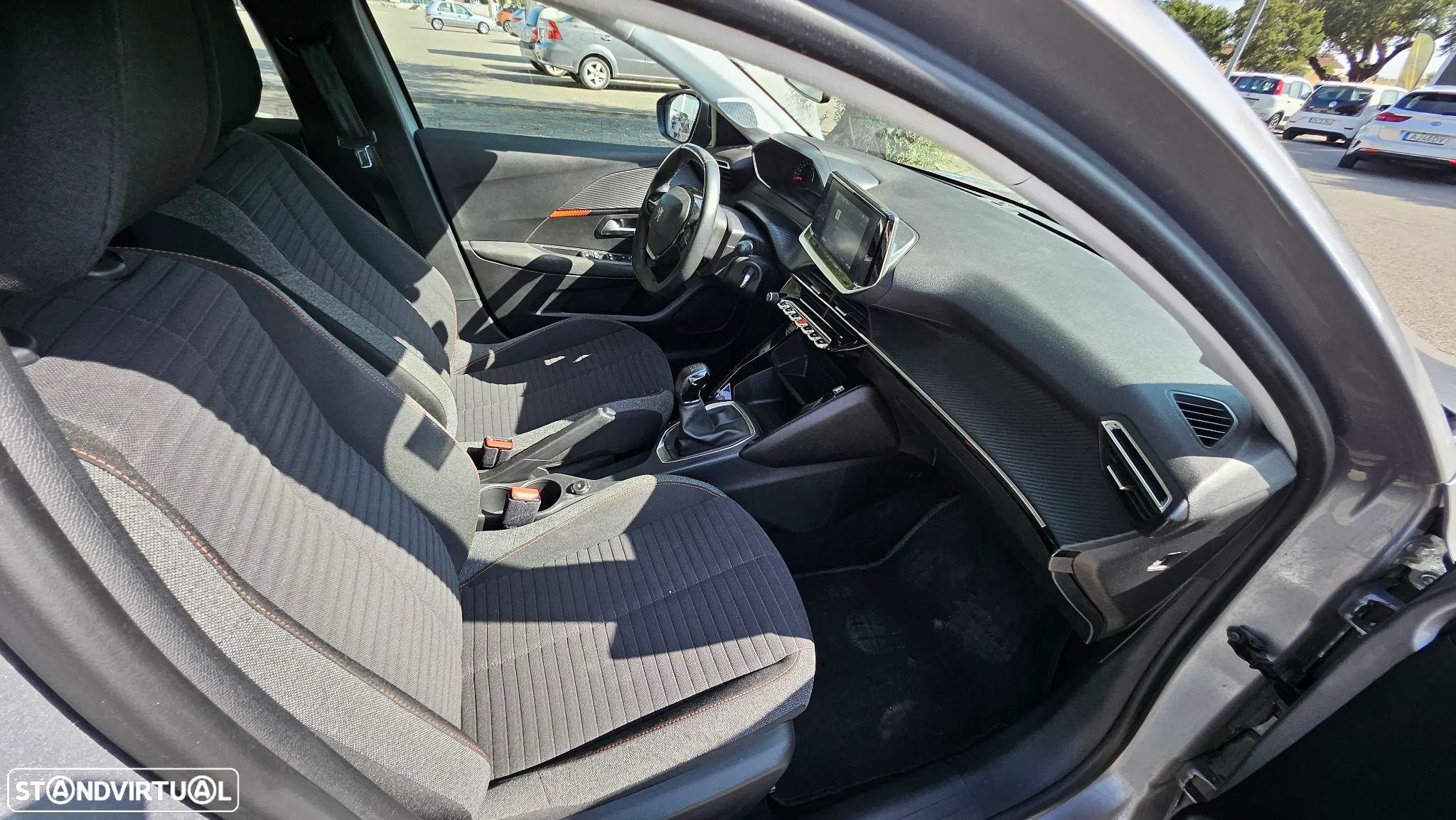 Peugeot 208 1.2 PureTech Active Pack - 11