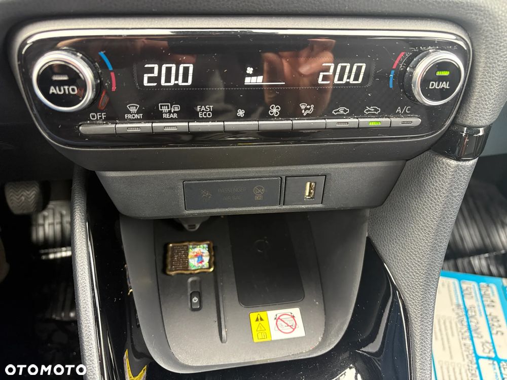 Toyota Yaris 1.5 Executive - 13