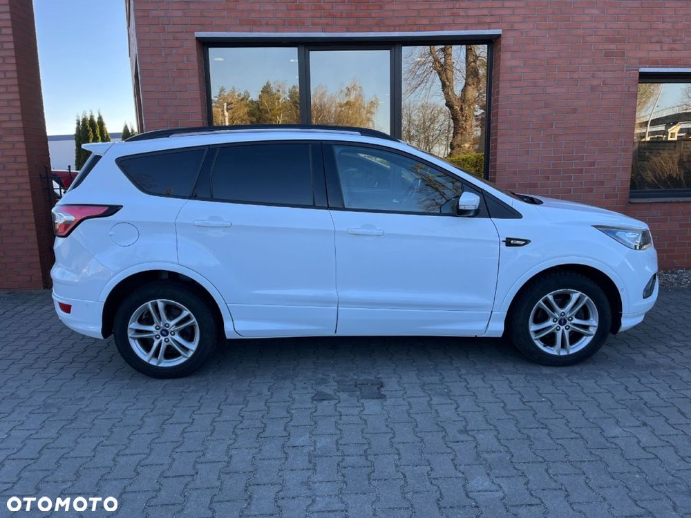 Ford Kuga 1.5 EcoBoost 2x4 ST-Line - 27